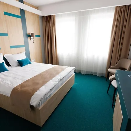Yvy Hotel 3*